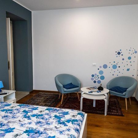 Elegante Appartamento Nel Cuore Di Omegna Eksteriør billede
