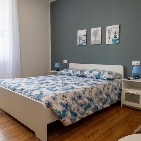 Elegante Appartamento Nel Cuore Di Omegna Eksteriør billede
